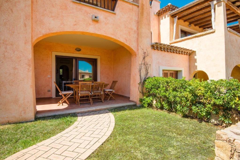 Villa Le Perle Di Golfo Aranci Extérieur photo