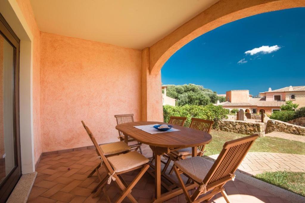 Villa Le Perle Di Golfo Aranci Extérieur photo