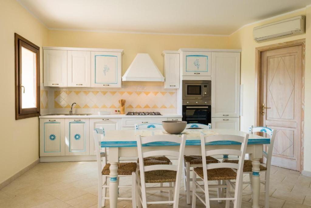 Villa Le Perle Di Golfo Aranci Extérieur photo
