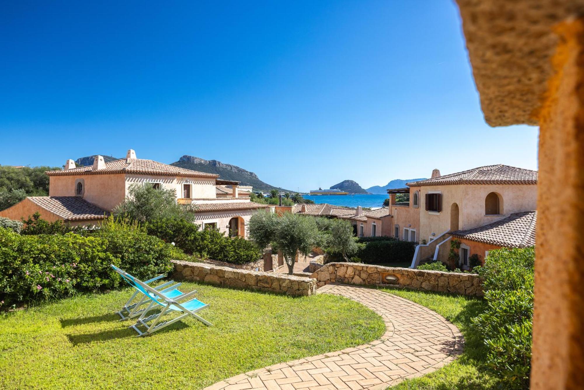 Villa Le Perle Di Golfo Aranci Extérieur photo