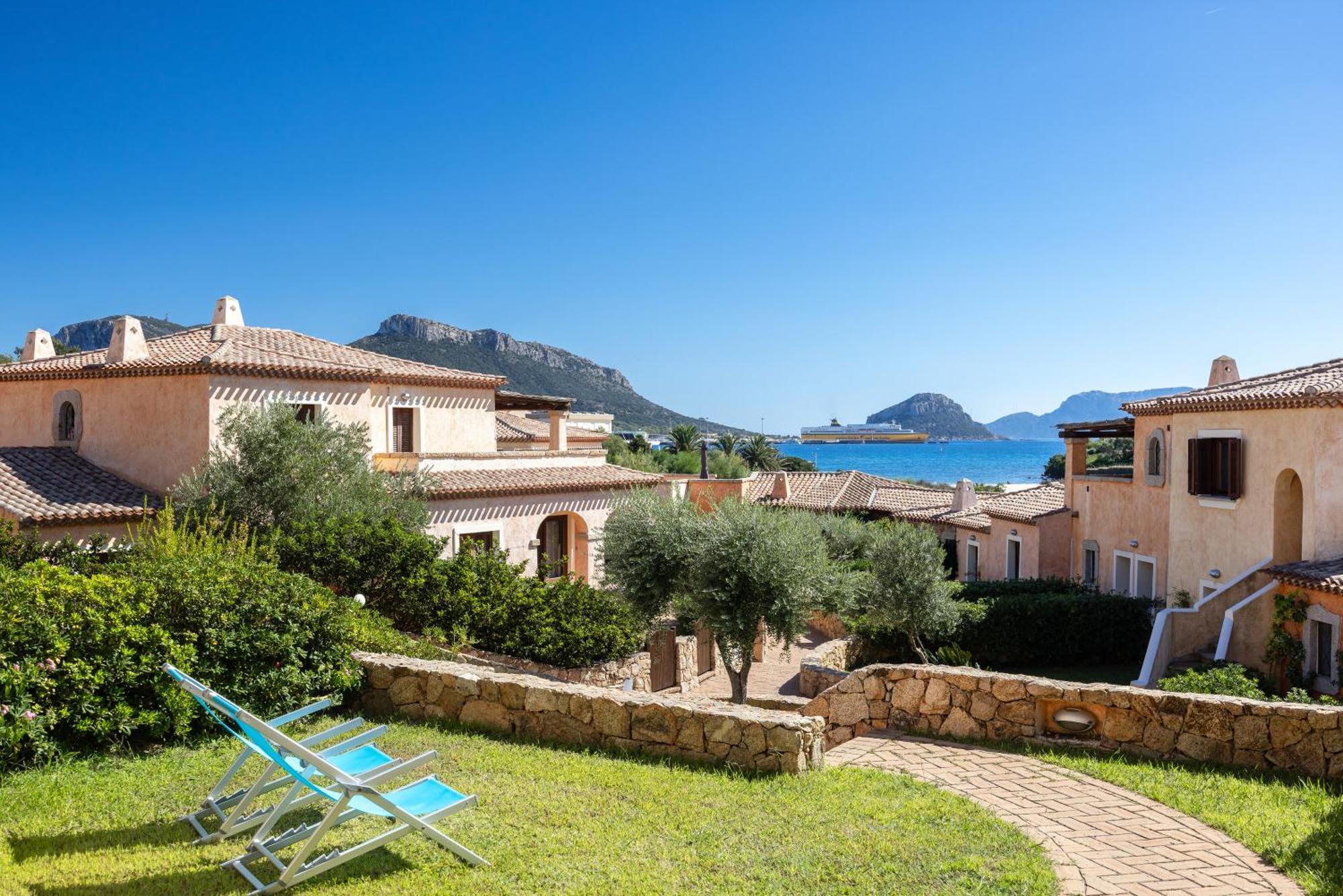 Villa Le Perle Di Golfo Aranci Extérieur photo